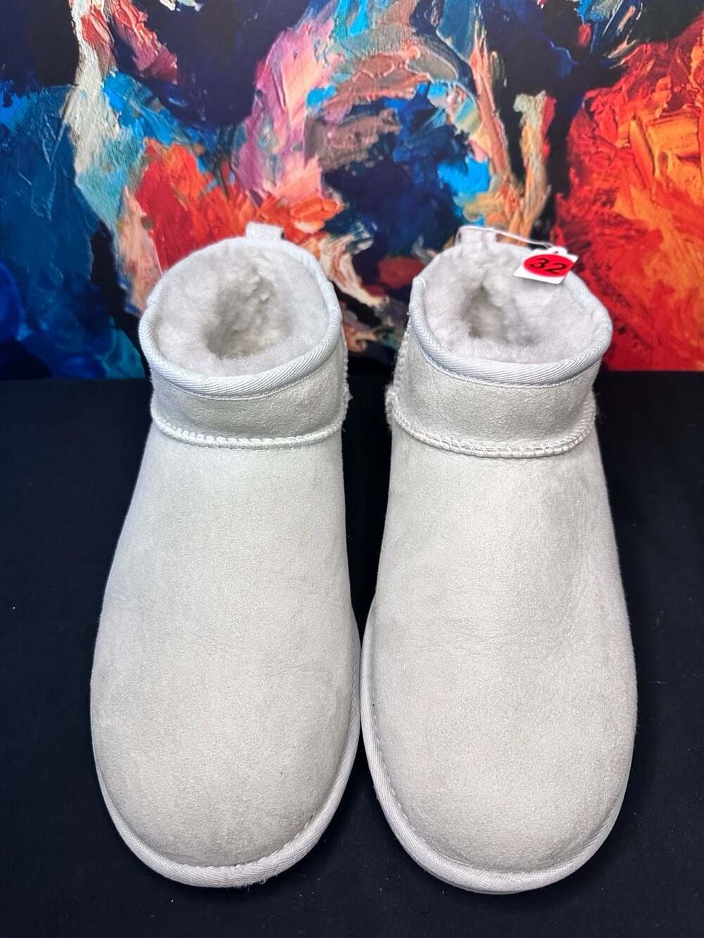 No.32 UGG Classic Ultra Mini Boots Suede Grey Size 9